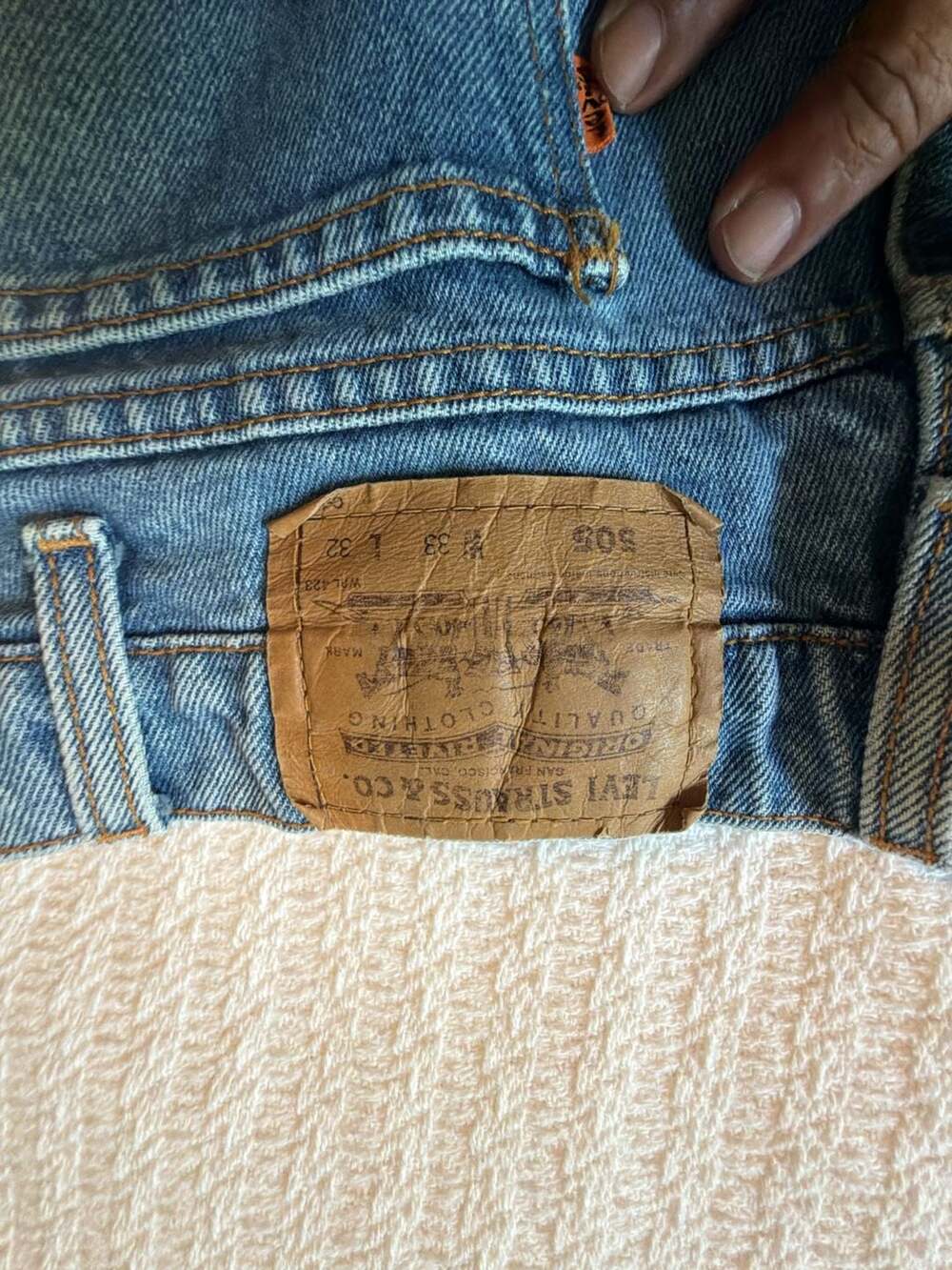 Vintage Levi's 505 Orange Tab Light Wash Denim Jeans Size W33 L32